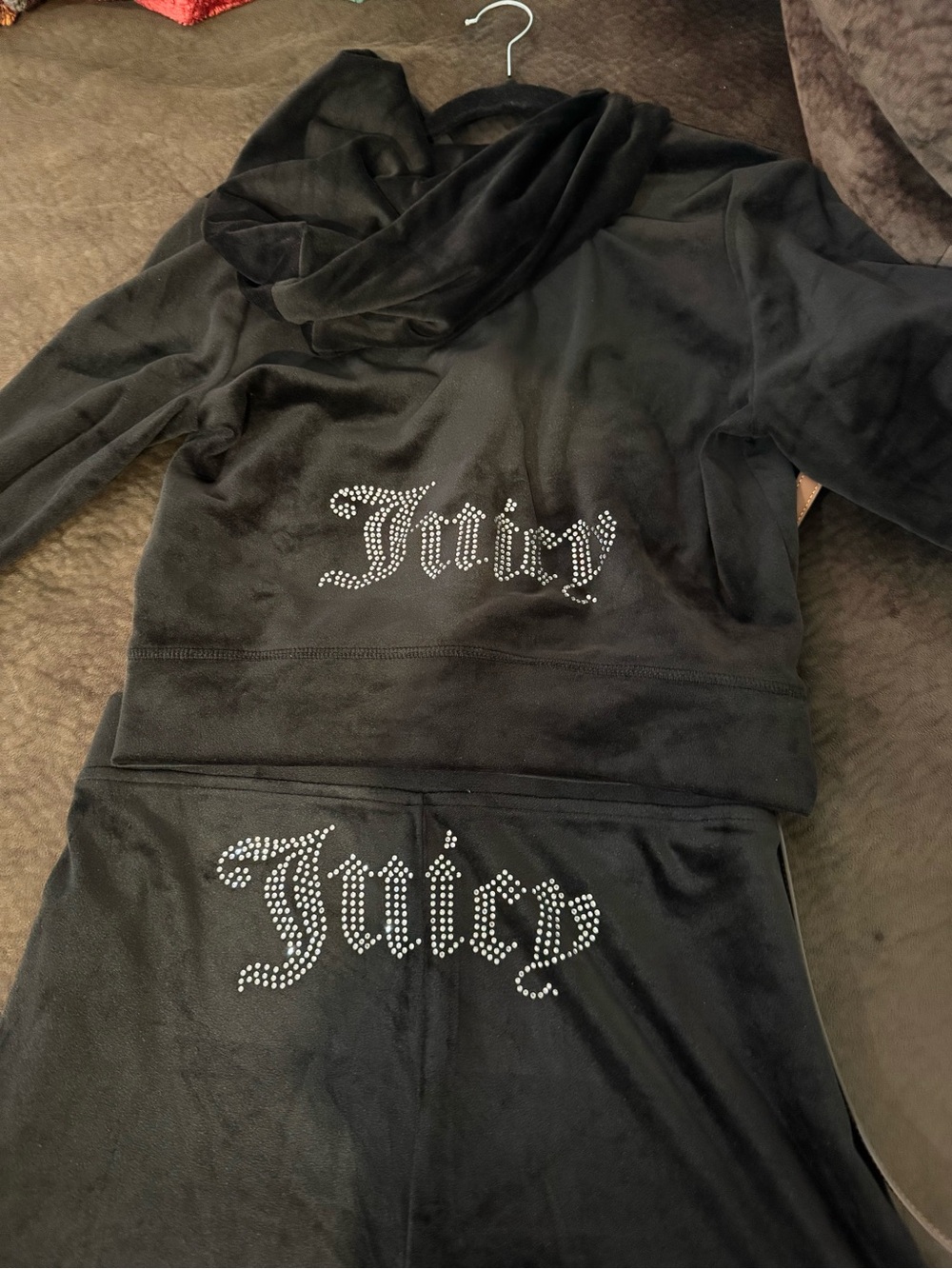 Juicy Couture Black Velour - Zip Crop HOODIE - Picture 5 of 5